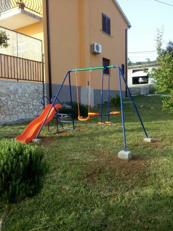 Apartman Knapic Koromačno Εξωτερικό φωτογραφία